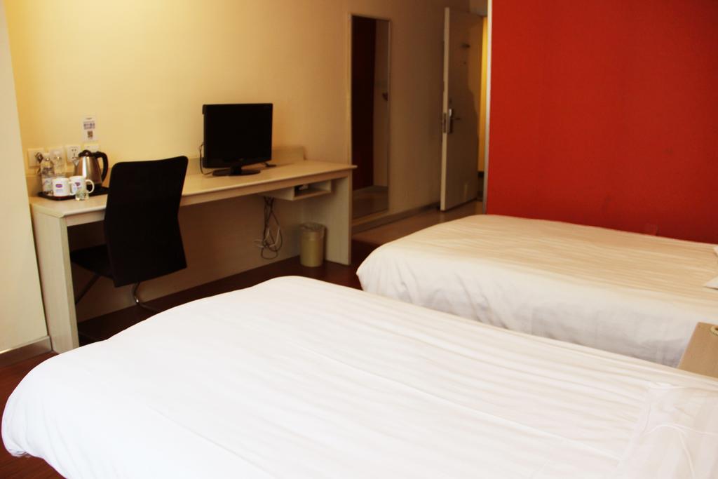 Hanting Express Gulou Peking  Kamer foto